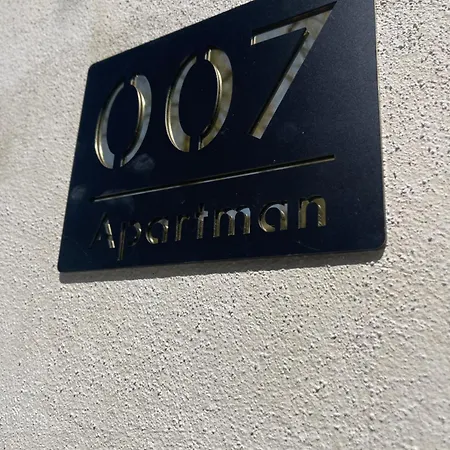 007 Apartman *
