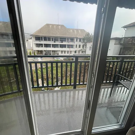 007 Apartman